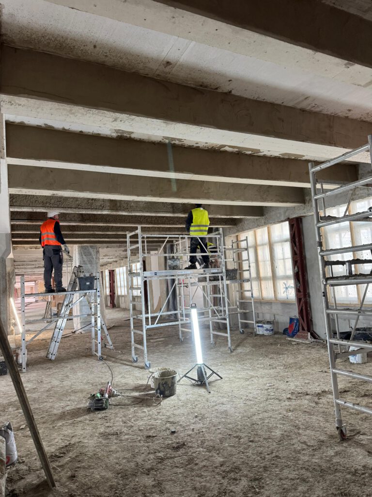 Dokumentation 2 der Entkernungsarbeiten von Astan Construction an der Neuen Bahnhofstraße in Berlin-Friedrichshain